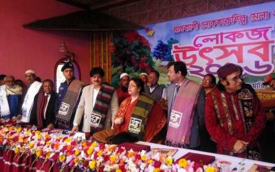 সোনারগাঁওয়ে লোকজ ও কারুশিল্প মেলার উদ্বোধন অনুষ্ঠানে সিমিন হোসেন রিমি