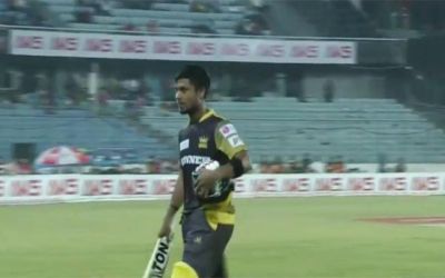 দারুণ এক সেঞ্চুরি করেও দলকে জেতাতে পারলেন না সাব্বির দারুণ এক সেঞ্চুরি করেও দলকে জেতাতে পারলেন না সাব্বির