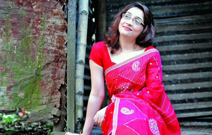 ঈদের নাচ নিয়ে ব্যস্ত রিয়া