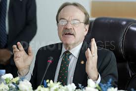 Mozena calls for dialogue to end political crisis