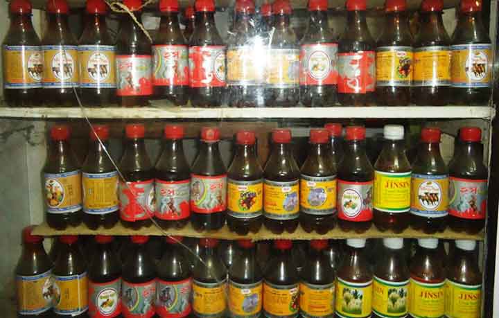 যৌন উত্তেজক সিরাপে আসক্তি বাড়ছে শিক্ষার্থীদের