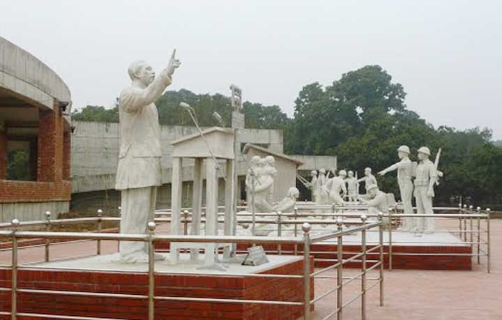 মুজিবনগর স্মৃতিসৌধ মুক্তিযুদ্ধের অনন্য স্মারক