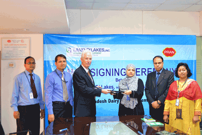 PRAN, Land O` Lakes sign MoU to boost dairy sector