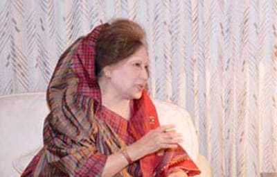 নতুন সাজে খালেদা জিয়া
