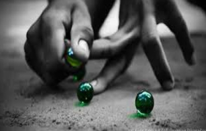 ফুরিয়ে গেছে মার্বেল খেলার দিন!