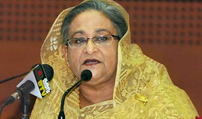 Women work better than men: PM