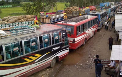 দুর্ভোগের আরেক নাম পাটুরিয়া ফেরিঘাট