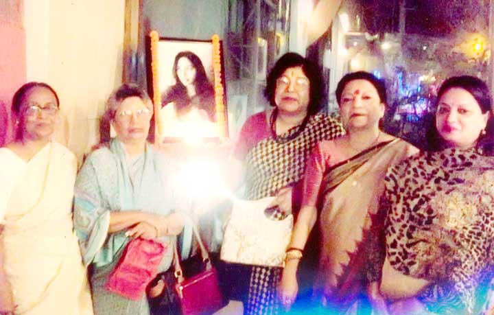 প্রথম নারী প্রশিক্ষক বৈমানিক ফারিয়া লারাকে স্মরণ