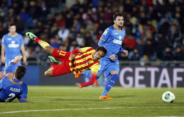 ফুটবল স্বাস্থ্যের জন্য ক্ষতিকর!