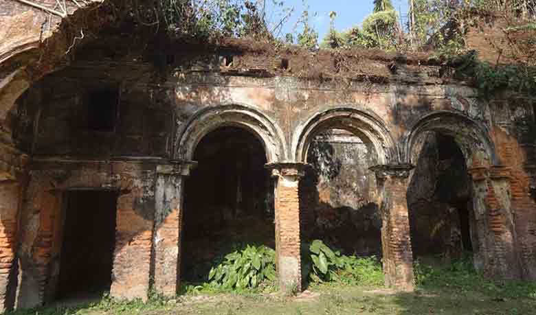 মসূয়া জমিদারবাড়ি : সত্যজিৎ রায়ের পৈতৃক ভিটা