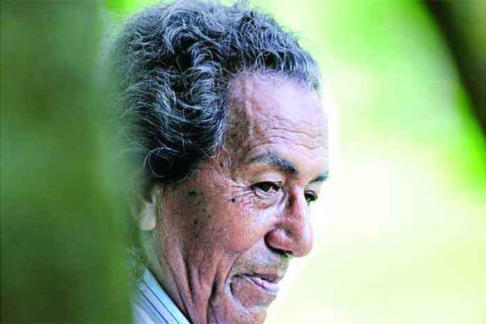 আমি সোহরাওয়ার্দী উদ্যানে বইমেলার পক্ষে নই : বিপ্রদাশ বড়ুয়া