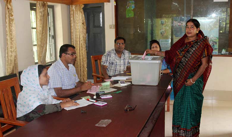 মাগুরায় উপজেলা পরিষদের সংরক্ষিত মহিলা সদস্য পদে নির্বাচিতরা