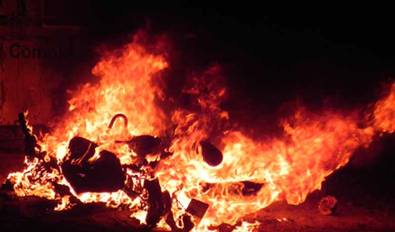 সিলেটে ছাত্রলীগের দুই গ্রুপে সংঘর্ষ, আগুন