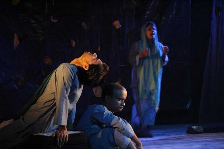 শিল্পকলায় যুগল অনু নাটক ‘দাফন’ এবং ‘হত্যার শিল্পকলা’