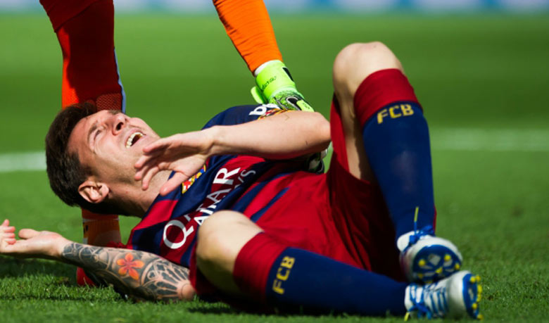 ক্লাসিকোতে খেলা উচিত নয় মেসির