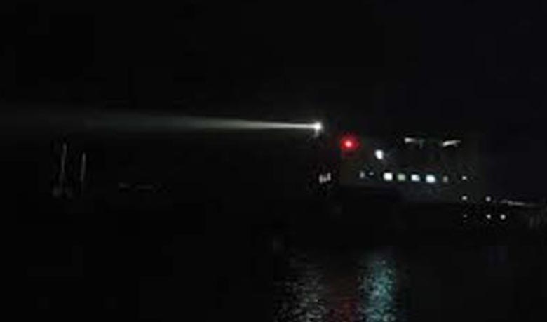 পাটুরিয়া-দৌলতদিয়া নৌরুটে ফেরি চলাচল বন্ধ