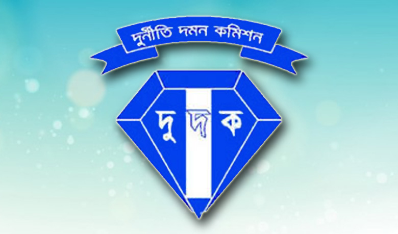 কে হচ্ছেন দুদক চেয়ারম্যান
