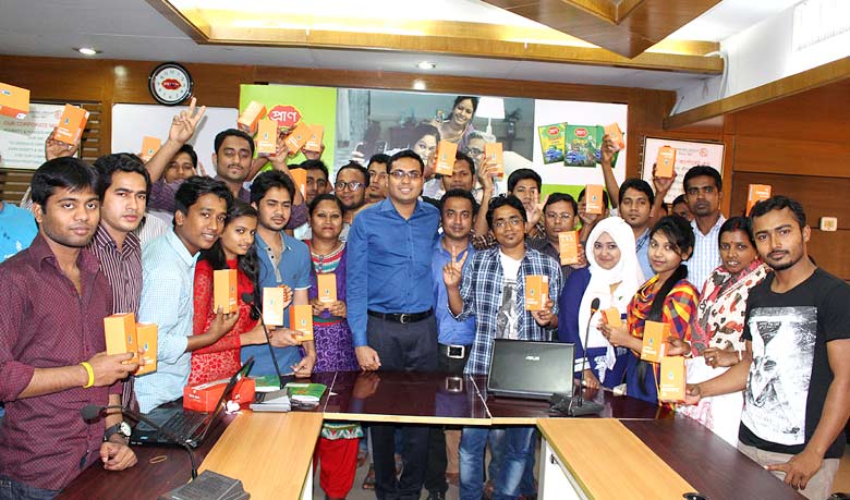 31 get Smartphones on PRAN Chutney offer