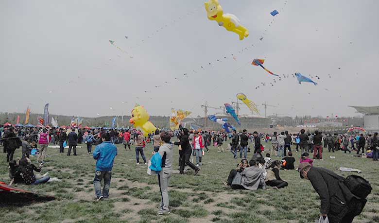 চীনের আকাশে বাংলার ঘুড়ি