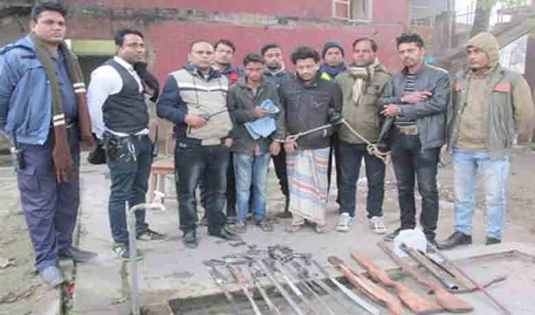 ময়মনসিংহে বিদেশি পিস্তল-গুলিসহ আটক ২