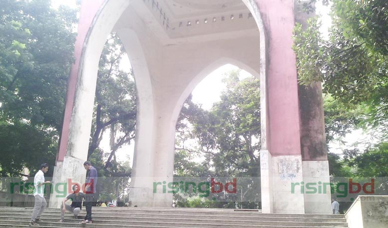 ‘বাহাদুর শাহ পার্ক ইতিহাসের কুলীন স্বাক্ষর’