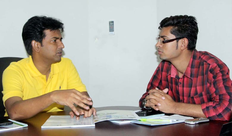 চাকরিতে কমিউনিকেশন ও আইটি স্কিল জরুরি