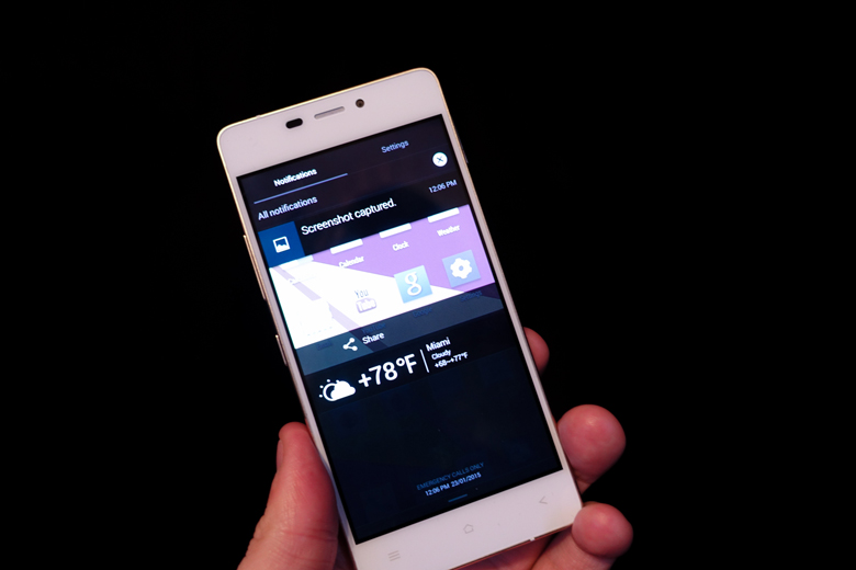 মোবাইলে স্ক্রিনশট নেওয়ার সহজ উপায়