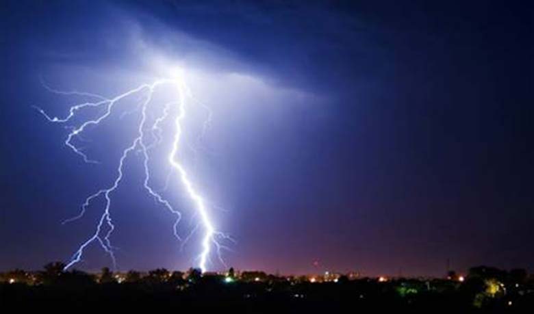 3 of a family die in Noakhali lightning