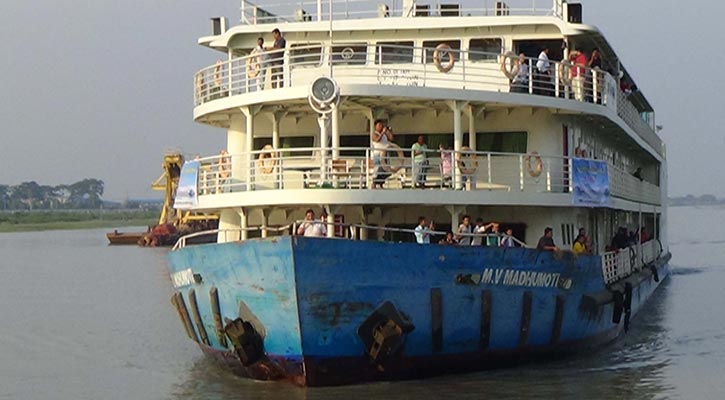 Dhaka-Khulna steamer service resumes after 5 years