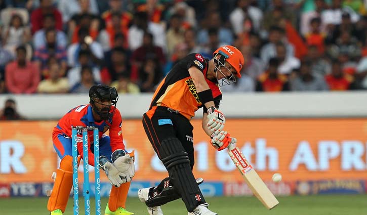 David Warner breaks Chris Gayle’s record