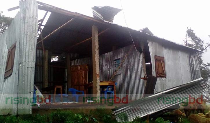 হবিগঞ্জে বৃষ্টি ও কালবৈশাখীতে ক্ষয়-ক্ষতি হবিগঞ্জে বৃষ্টি ও কালবৈশাখীতে ক্ষয়-ক্ষতি