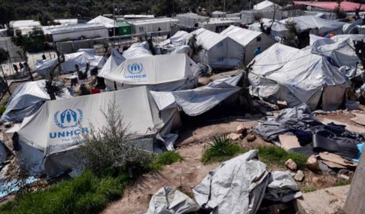 Migrant centres are 'like concentration camps': Pope