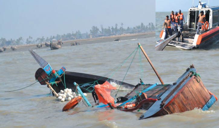 Passenger trawler sinks in Sitalakhya