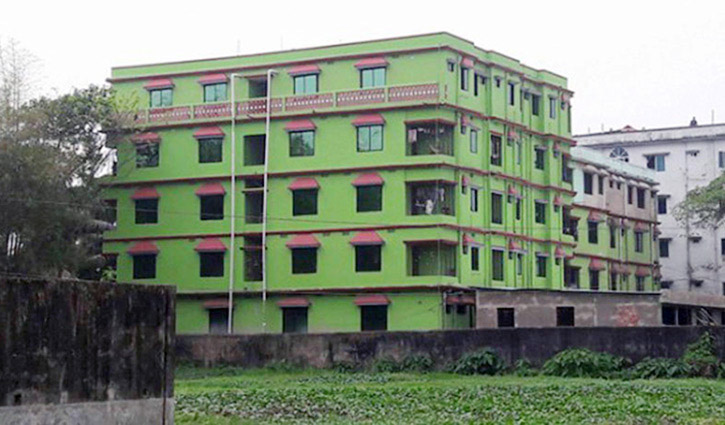 Bomb disposal unit explodes 9 bombs found at Atia Mahal