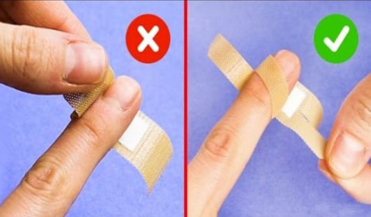 ব্যান্ড এইড লাগানোর সঠিক নিয়ম