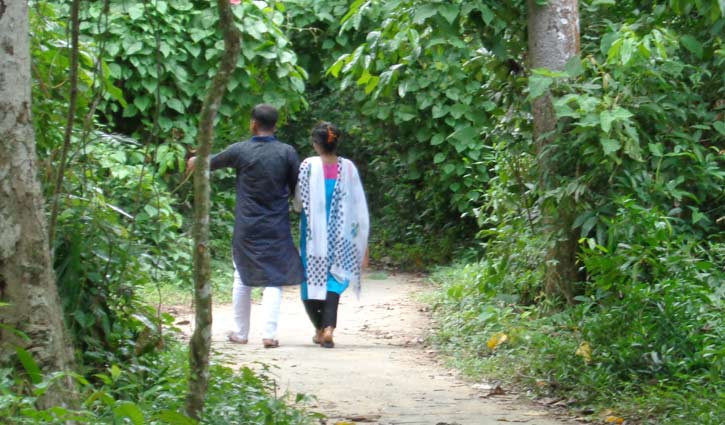 ঈদ পর্যটকের অপেক্ষায় সাতছড়ি ও রেমা-কালেঙ্গা ঈদ পর্যটকের অপেক্ষায় সাতছড়ি ও রেমা-কালেঙ্গা