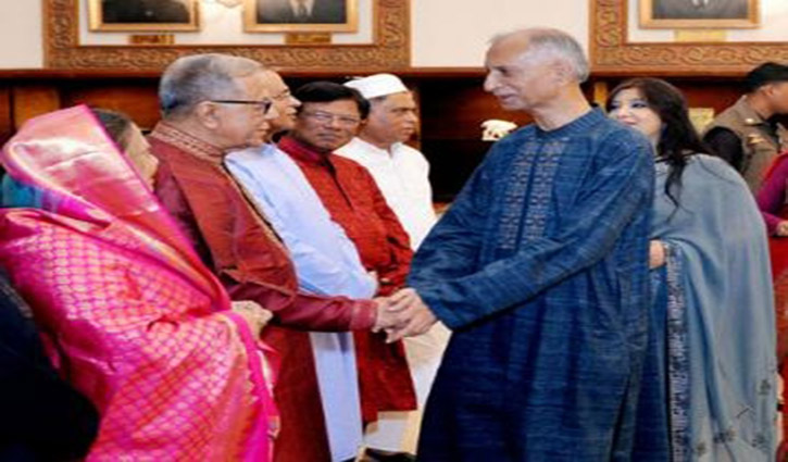 President urges to stand by flood victims