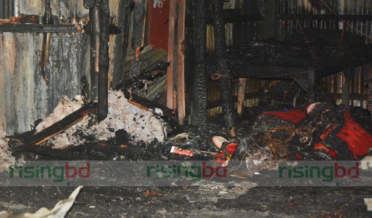 Student hotel, store house gutted in Sirajganj 