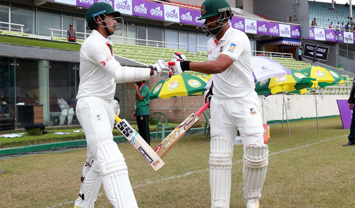 Lyon takes 13th wicket, Bangladesh nine down