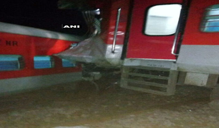 Train derails in India, 50 injured