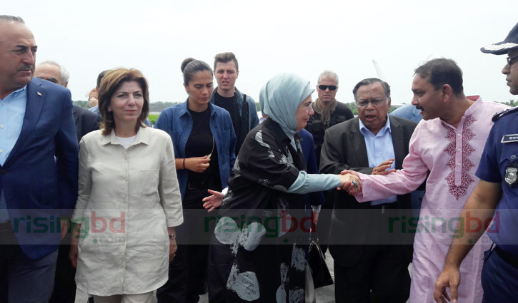 Turkish first lady in Cox’s Bazar to see Rohingya plight