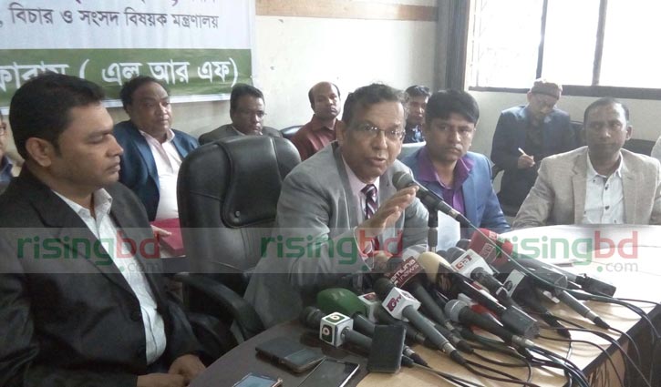 Law minister to fight for journalists affected by sec 32