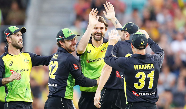 Australia beat New Zealand chasing 244 in T20I