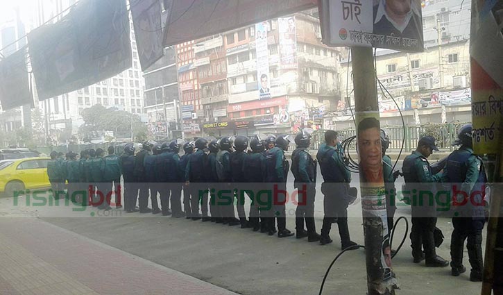 Police cordon-off BNP Nayapaltan office
