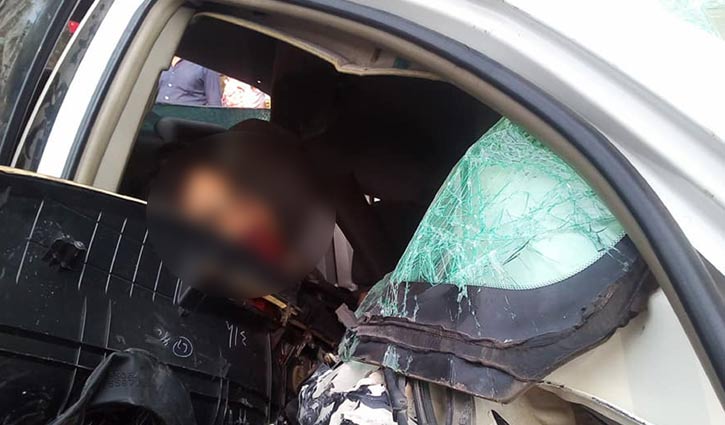 Truck-private car collision kills 2 in Habiganj