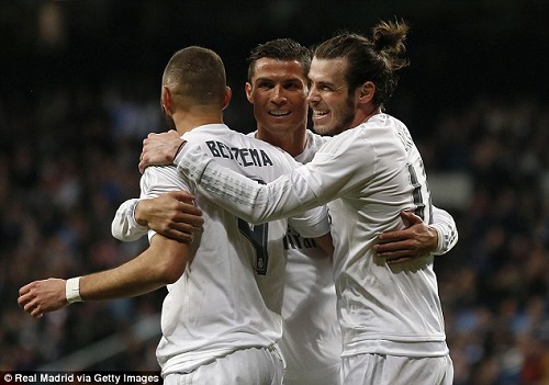 Real Madrid 4-0 Alaves: BBC all score at Bernabeu