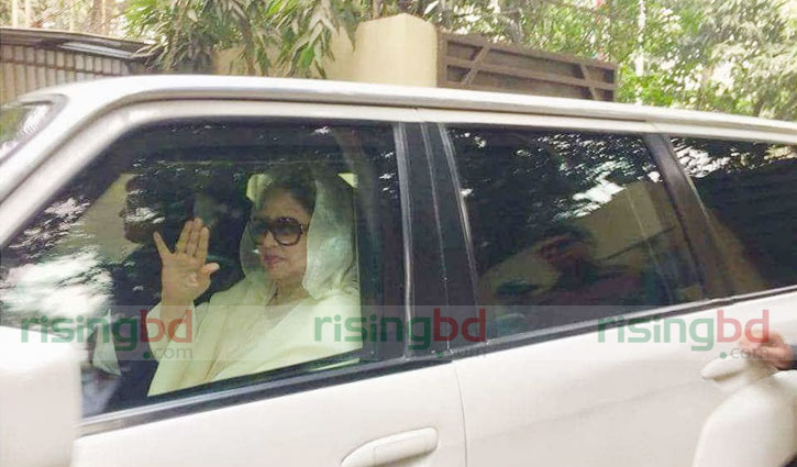 Khaleda on way to Sylhet