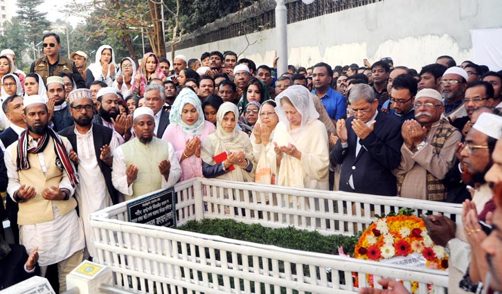 Khaleda prays at Koko’s grave on his death anniv