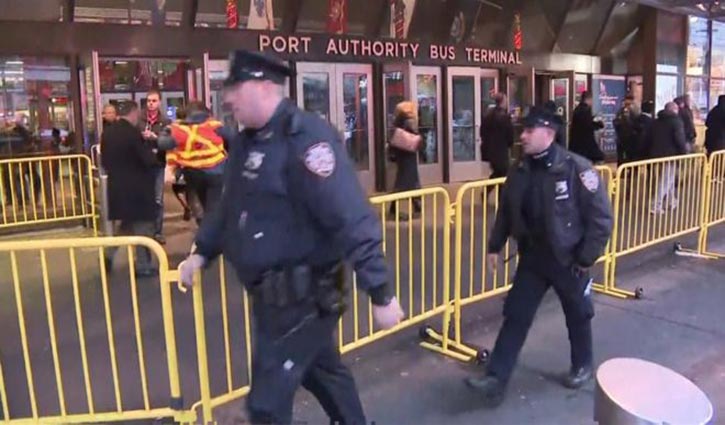 Blast at New York bus terminal