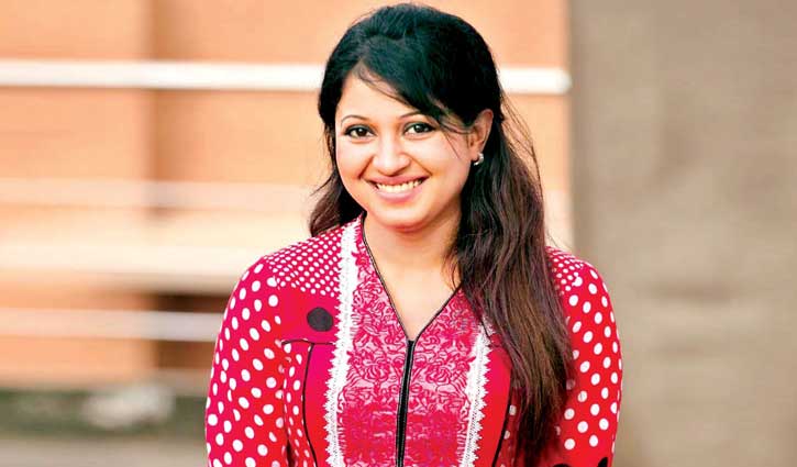 আপনি দুধে ধোয়া তুলসি পাতা না : নাফিজা